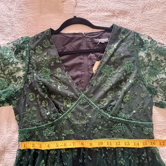 Disturbia Glimmer Embroidered Sequin Lace Angel Sleeve Midi Dress - Picture 10 of 14